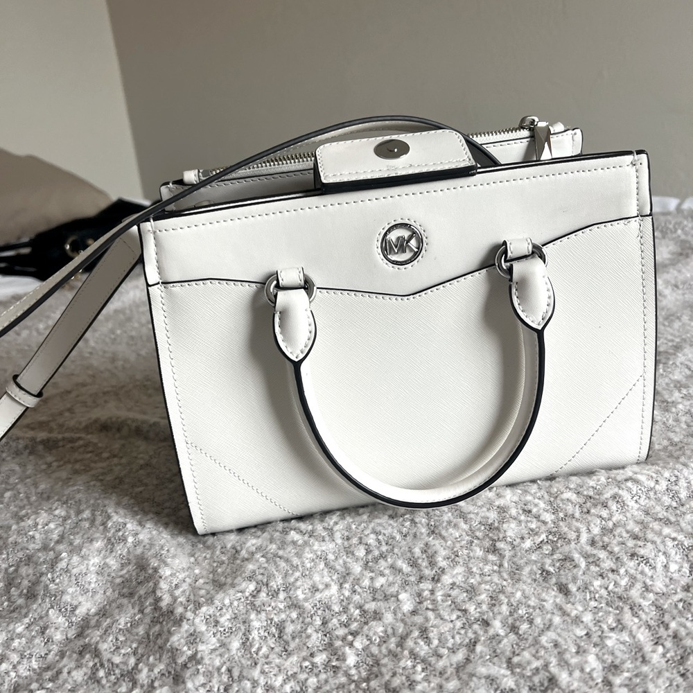 Michael Kors hand bag